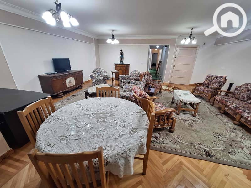 2 81d0439e-f8b3-438b-80ed-3419f8650e3d. jpg