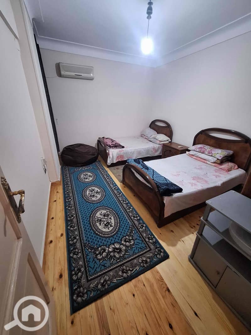 4 40d2c8d9-561b-43d3-aaf4-5a4abb00c28c. jpg