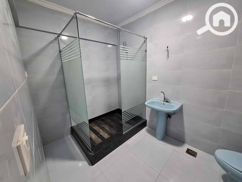 7 4ab6a8c9-e13a-42ef-b26c-533e80554944. jpg