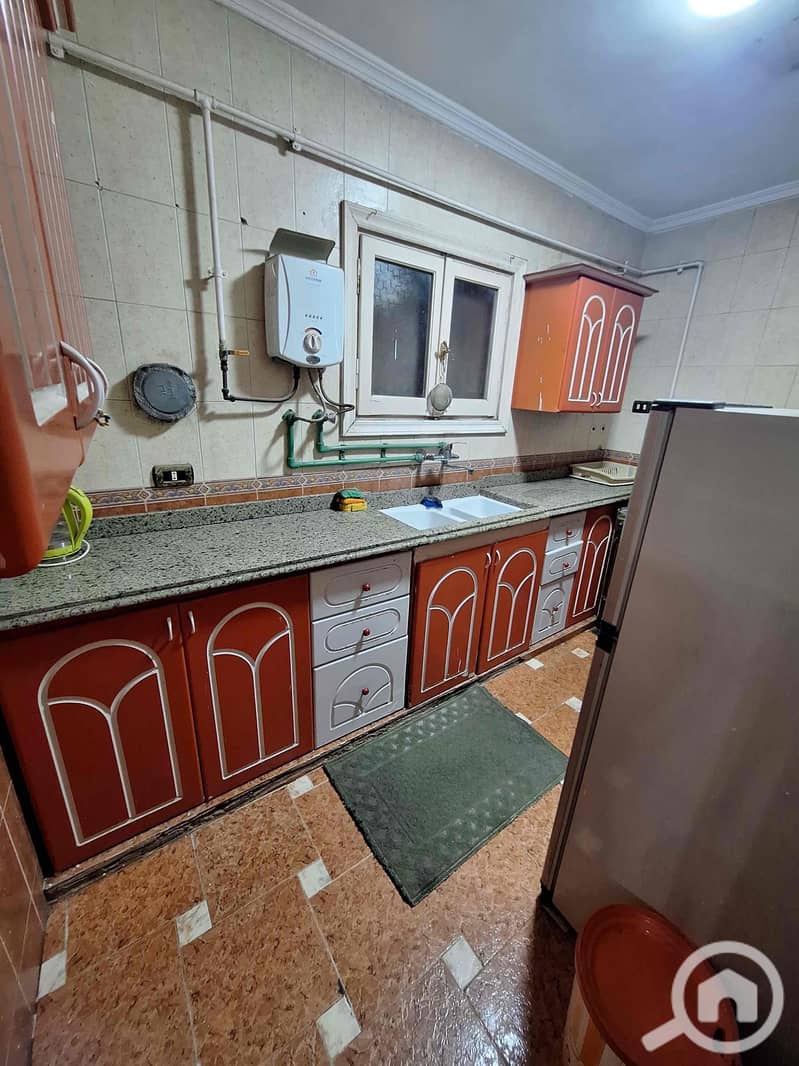 10 7f2b94cc-ec5d-4a0c-83b4-bd40c466ab36. jpg