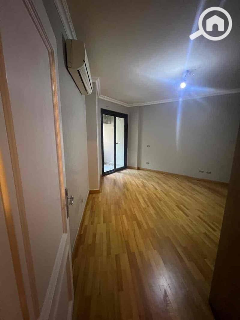 10 394b3952-9bf3-4f44-95e7-7c312be885ec. jpg