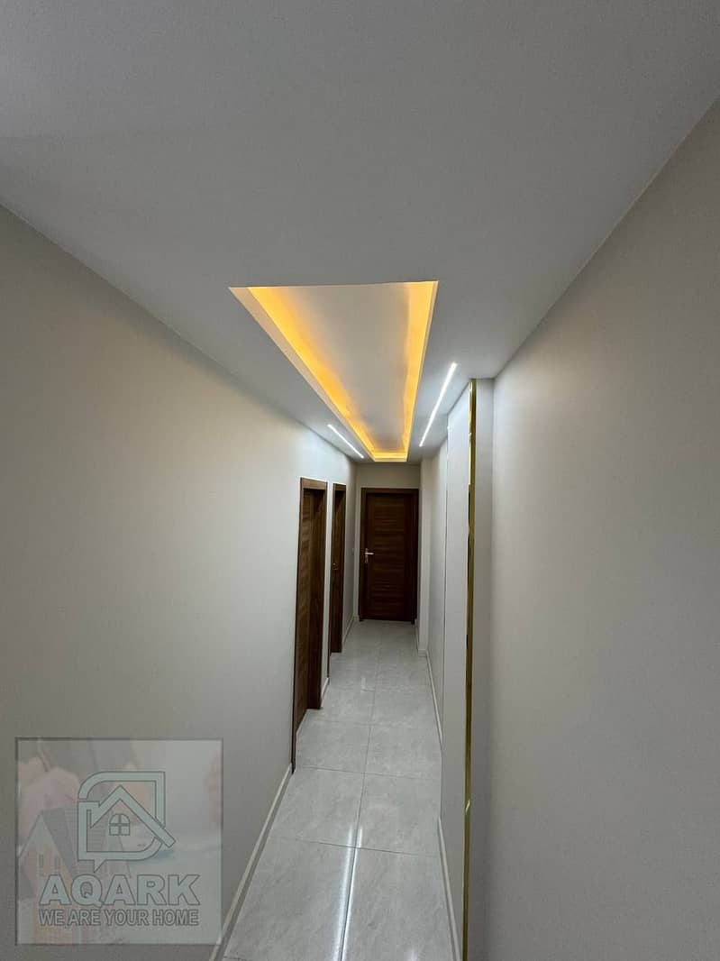 4 e5d127f1-cbe3-488f-b995-770b9e80727d. jpg