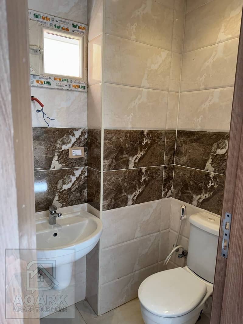 7 9f305d9a-cbc6-40d0-ad72-51838e511866. jpg