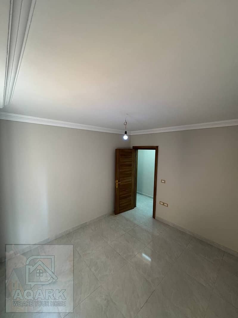 8 74b1c201-35ff-455f-a405-dc43e84f119d. jpg