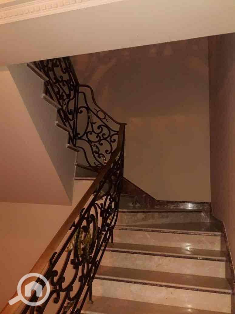 4 96ddf5bc-89ac-472d-b6b5-d95bd76358d9. jpg