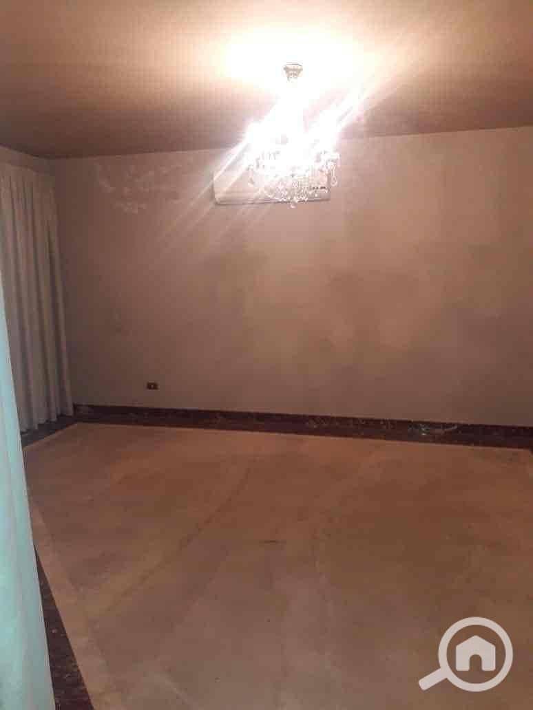 10 663a6a19-9d63-4868-980d-5db6bb6e4067. jpg