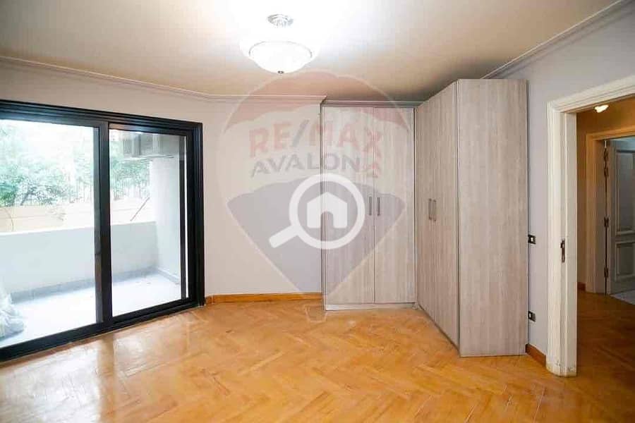 16 4205cb32-1b4e-4c70-aa58-0e30a0d84c50. jpg