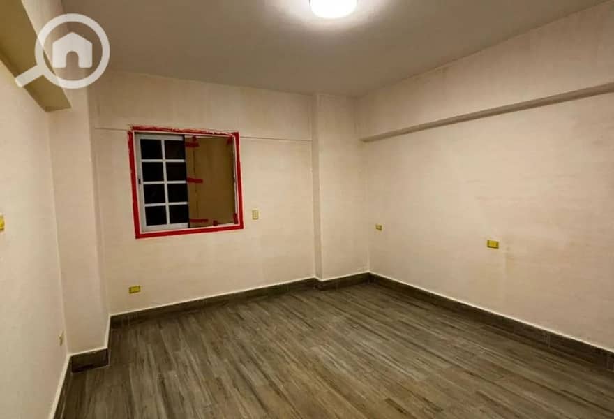 2 2469474db1eb4eadb18f27e3fc6e2730. jpg