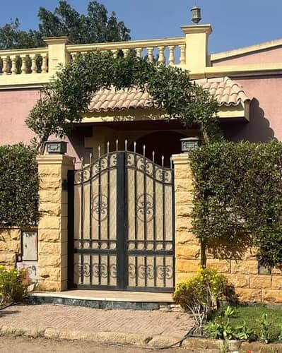 فیلا 3 غرف نوم للبيع في الشيخ زايد، الجيزة - فيلا للبيع في السليمانية - جولف سيتي الشيخ زايد الجيزة (بسعر شقة)