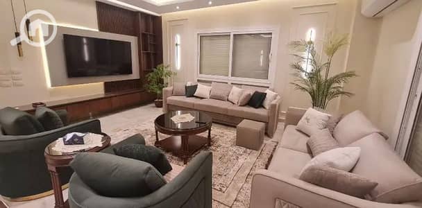 5 Bedroom Townhouse for Rent in New Cairo, Cairo - IMG-20251117-WA0179. jpg