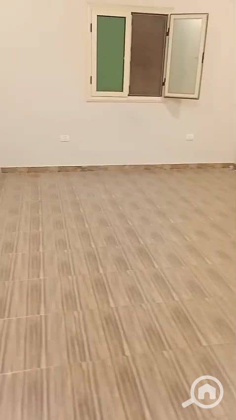 3 WhatsApp Video 2025-11-26 at 1.02. 43 AM_000107. jpg