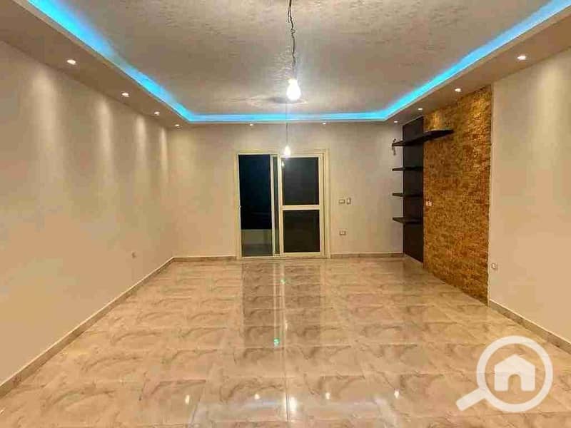 1000329512. jpg 1000329512. jpg