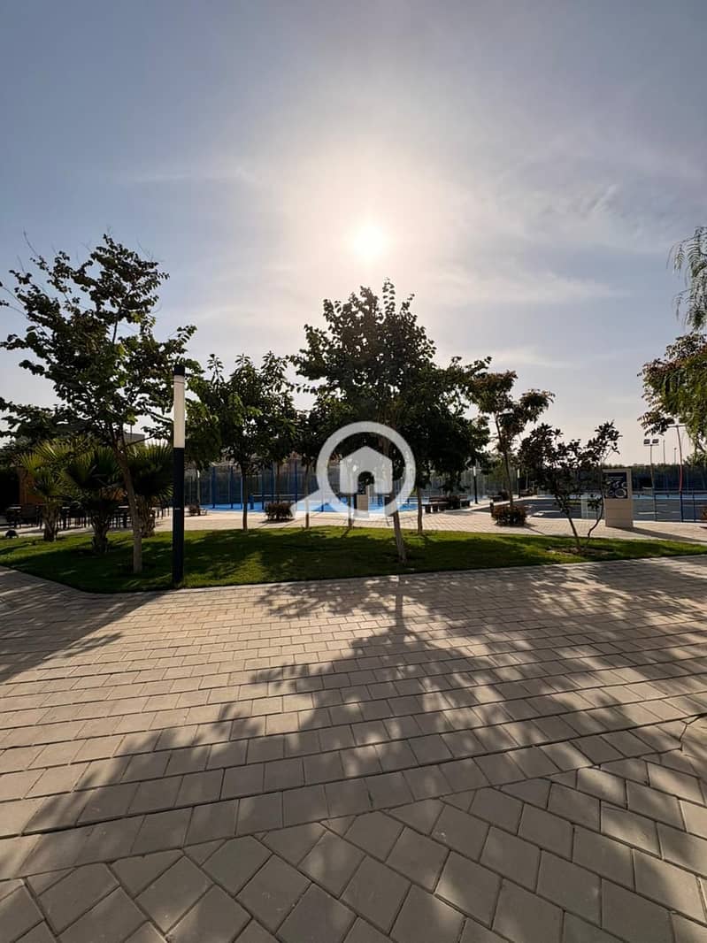 8 78e15b91-06fd-4e16-bc1a-d8dd13d0075b. jpg