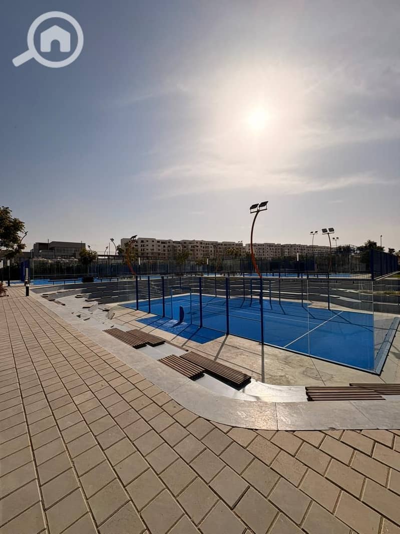 15 b4c461a9-1b0f-495c-83dc-c6f82f431911. jpg