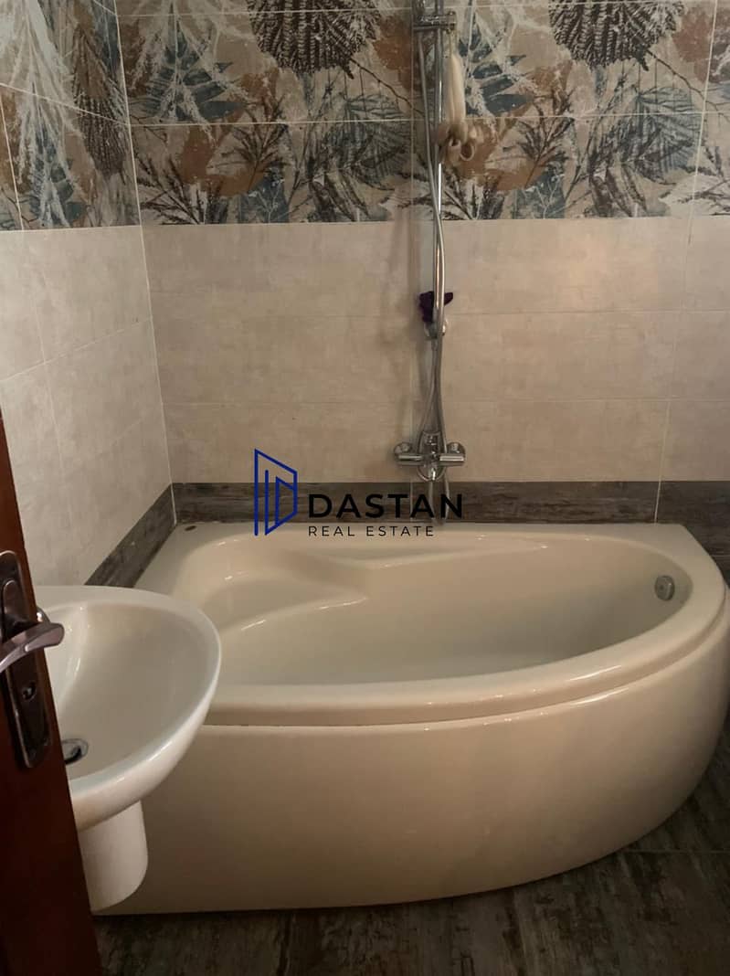 10 IMG-20251118-WA0185. jpg