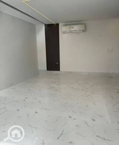 3 Bedroom Apartment for Rent in New Cairo, Cairo - IMG-20251121-WA0494. jpg 3 Bedroom Apartment for Rent in New Cairo, Cairo - IMG-20251121-WA0494. jpg