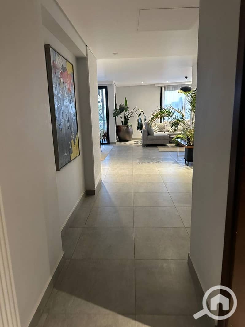 9 04260bb0-edba-4bfc-8d31-ac1024d1e14e. jpg