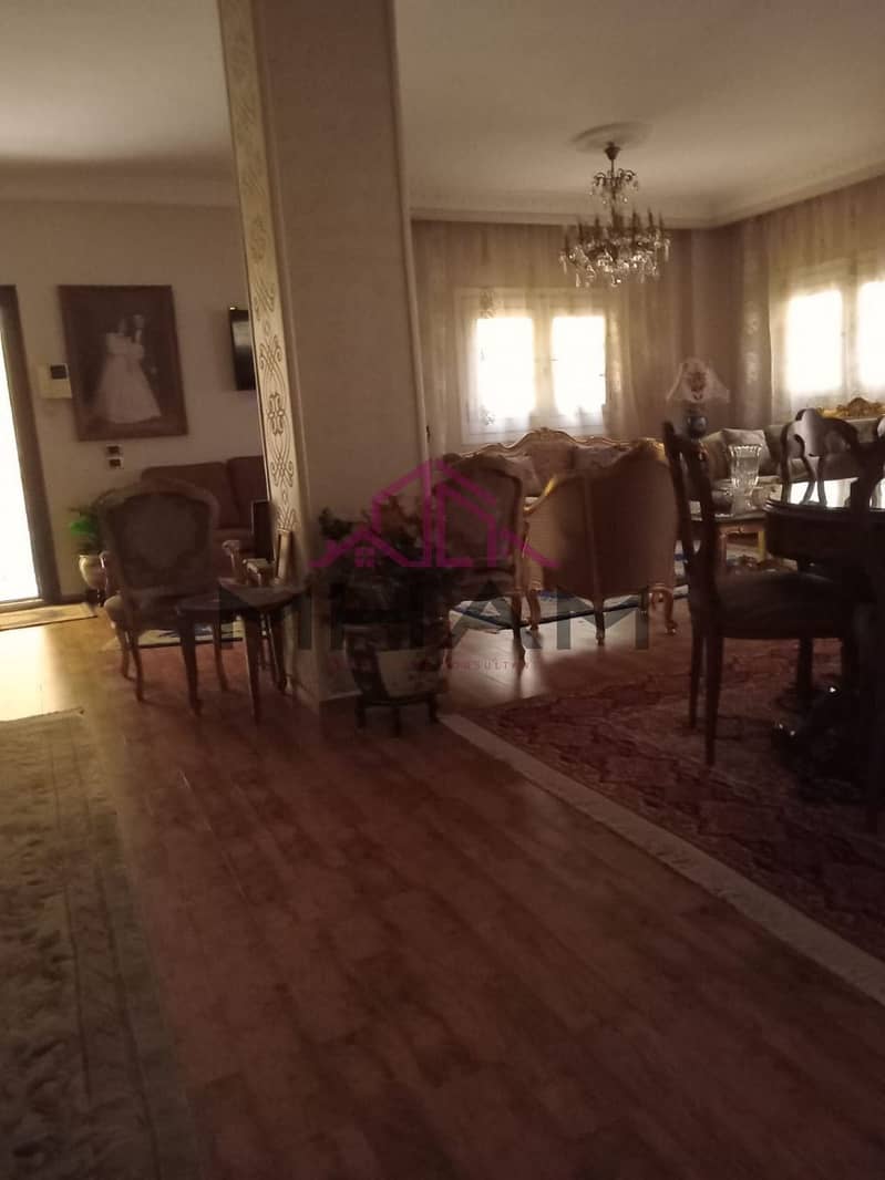 22 photo_5850644699209731034_y. jpg