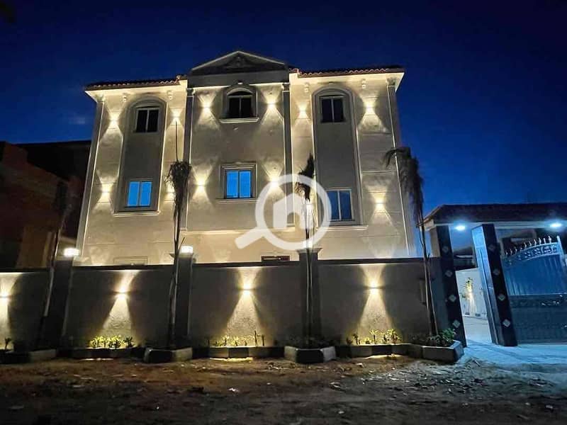 4 4d906e09-3dfb-4812-9598-8e9d7134f7d1. jpg