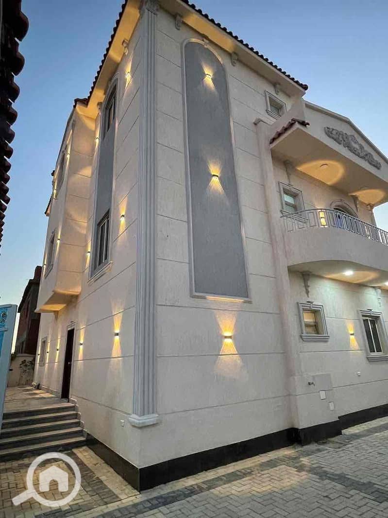 6 96218f83-0f71-4638-acb6-ff12d93b602e. jpg