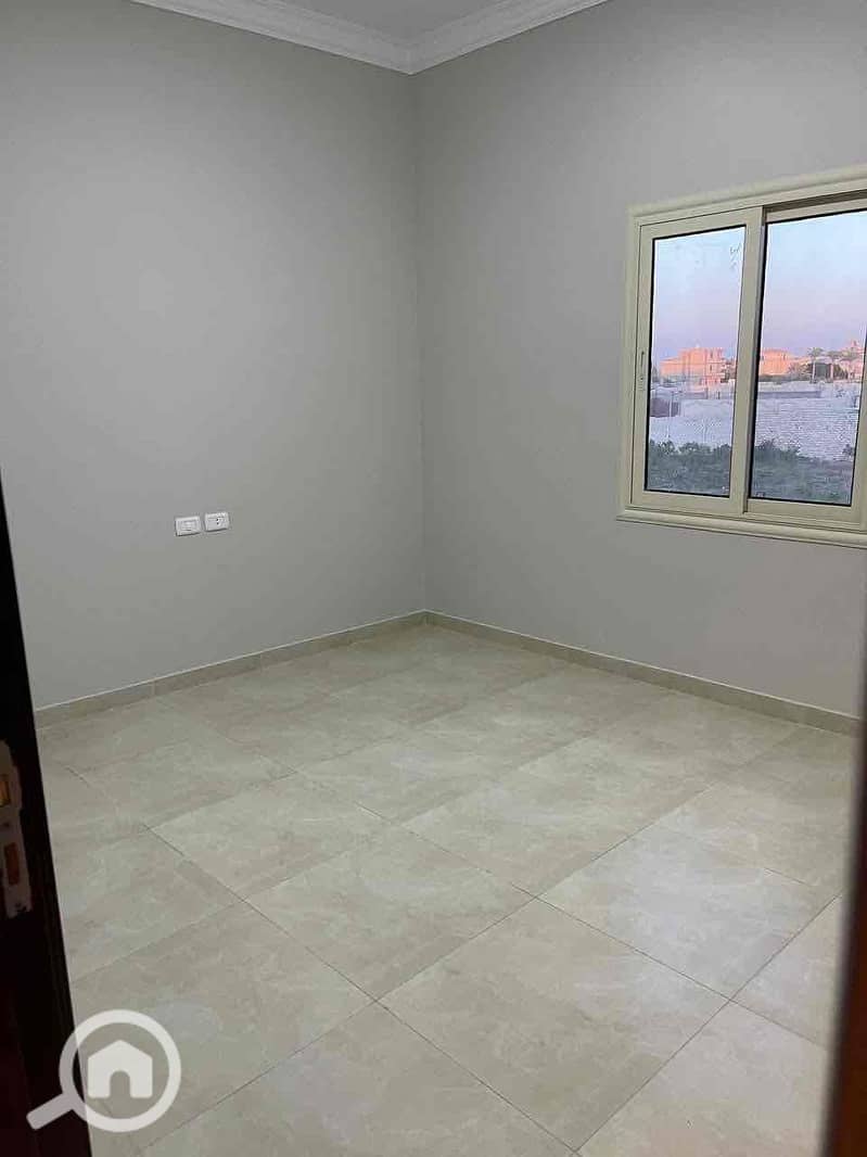 9 eb24c37e-b6fb-4dbc-9e29-0f8e7f3c96bd. jpg