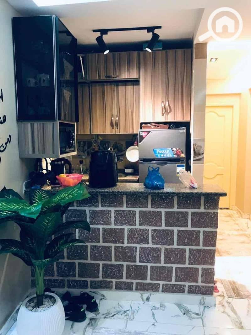 2 dff75e17-84ce-46d6-9482-8be1d3339f18. jpg