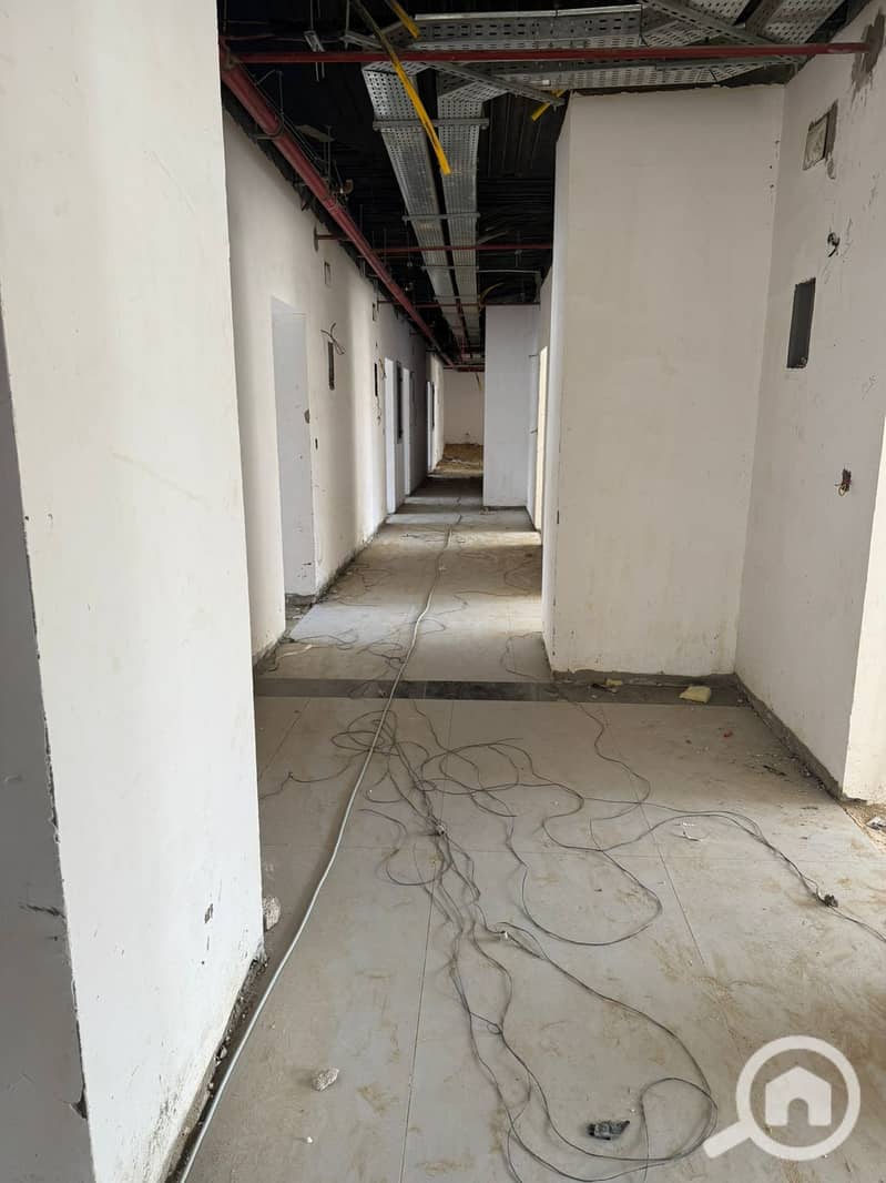 27 WhatsApp Image 2025-11-25 at 5.36. 53 PM (2). jpeg