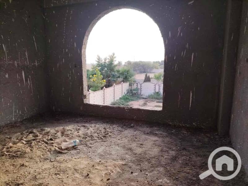 18 83d214c2-4921-4351-a6c4-c380fba9867e. jpg