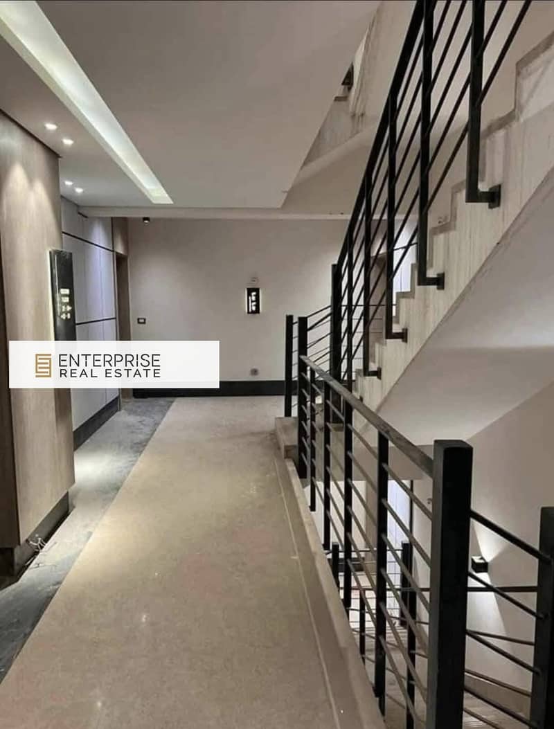 6 WhatsApp Image 2025-10-26 at 13.37. 00_efa17daa. jpg