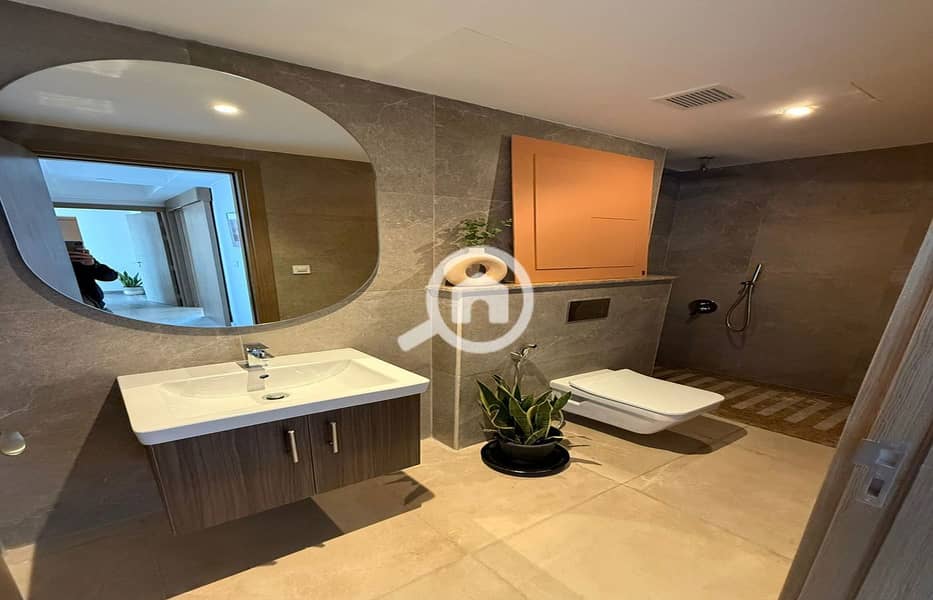 2 WhatsApp Image 2025-05-26 at 12.34. 00_808e62e6_1400x900. jpg