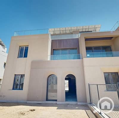 تاون هاوس 4 غرف نوم للبيع في الشيخ زايد، الجيزة - {461618E5-ECC8-4D3D-B348-D17EEA72F944}. png