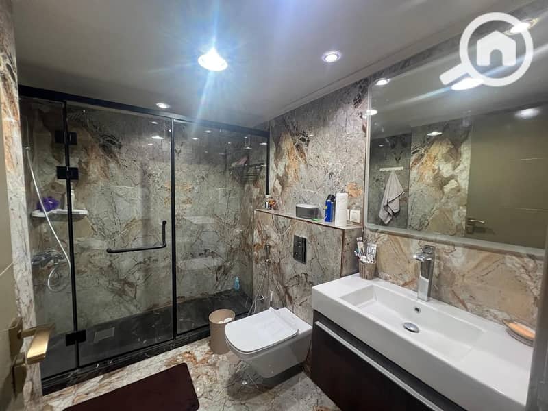 10 24424e3f-c2f0-4fab-86dd-e6d4bae341cb. jpg