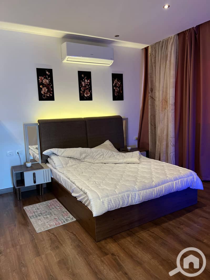 4 WhatsApp Image 2025-11-25 at 20.39. 54 (1). jpeg