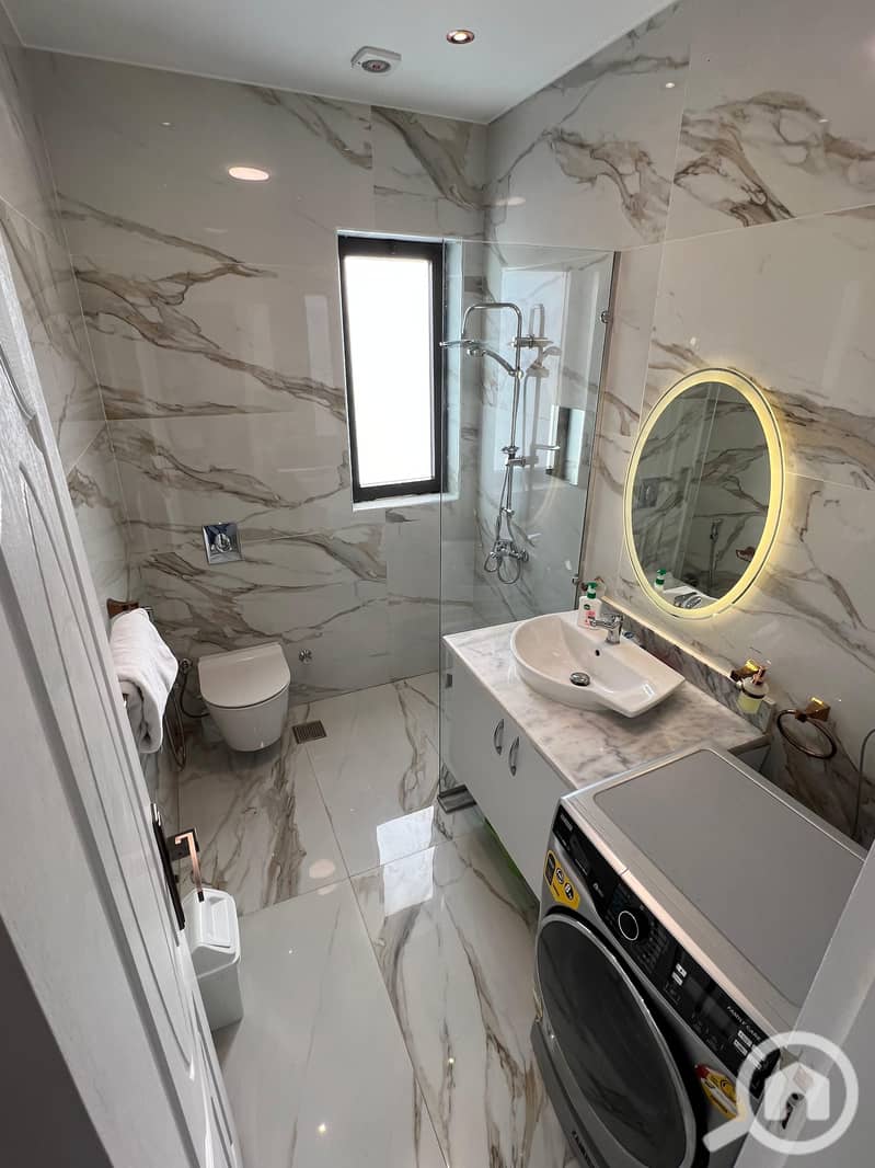 7 WhatsApp Image 2025-11-25 at 20.39. 54 (3). jpeg