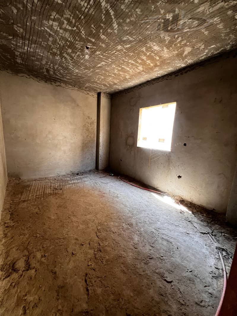 5 WhatsApp Image 2025-11-26 at 12.48. 02 PM (1). jpeg