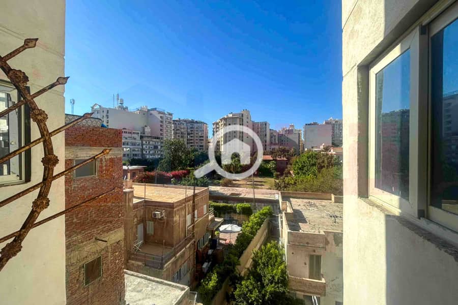 2 WhatsApp Image 2025-11-10 at 15.40. 18 (1). jpg