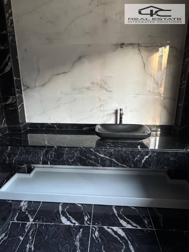 11 WhatsApp Image 2025-11-24 at 13.09. 46 (1). jpeg