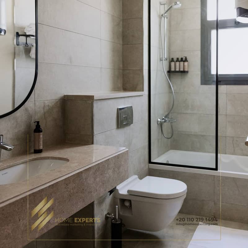 4 04a308f4-02f4-4558-9006-a45ed2a82b0c. jpg