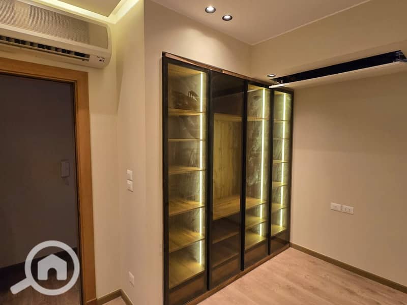 2 WhatsApp Image 2025-10-28 at 01.30. 42. jpeg