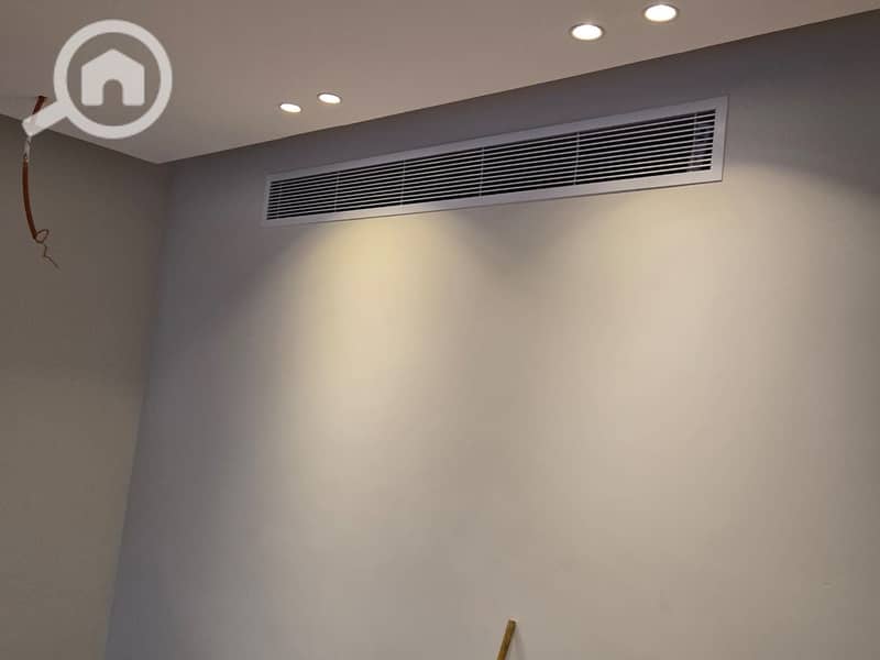 5 WhatsApp Image 2025-10-28 at 01.30. 41. jpeg