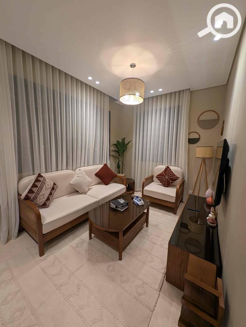 4 621feff0-3e82-4d17-bae6-99551c9dd48b. jpg