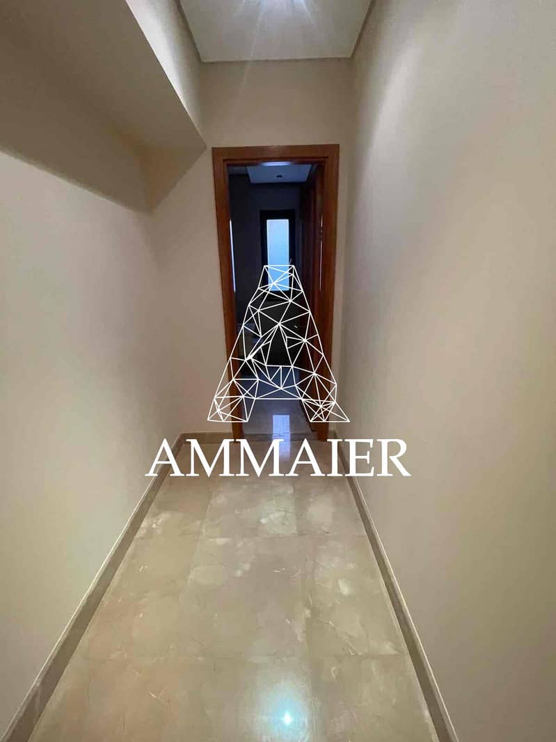 15 faa52136-786a-4760-b4d9-fa16761ed611. jpg