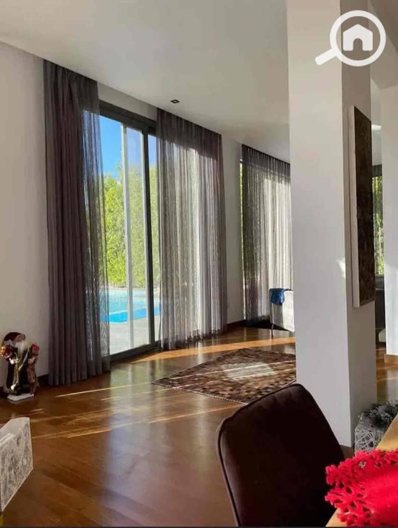 5 ae0043a1-e586-40cf-bda9-542a23e9a149. jpg