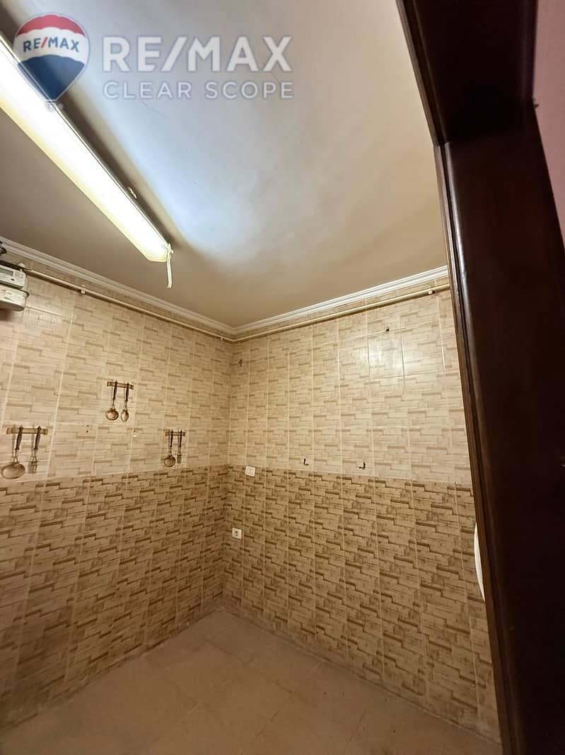 9 99fdd255-779b-4e3c-b9a2-e2112e3fdf96. jpeg