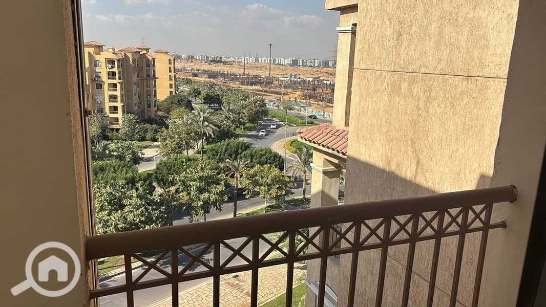 12 0df504f6-1926-4d8f-855e-1b9375e86990. jpeg