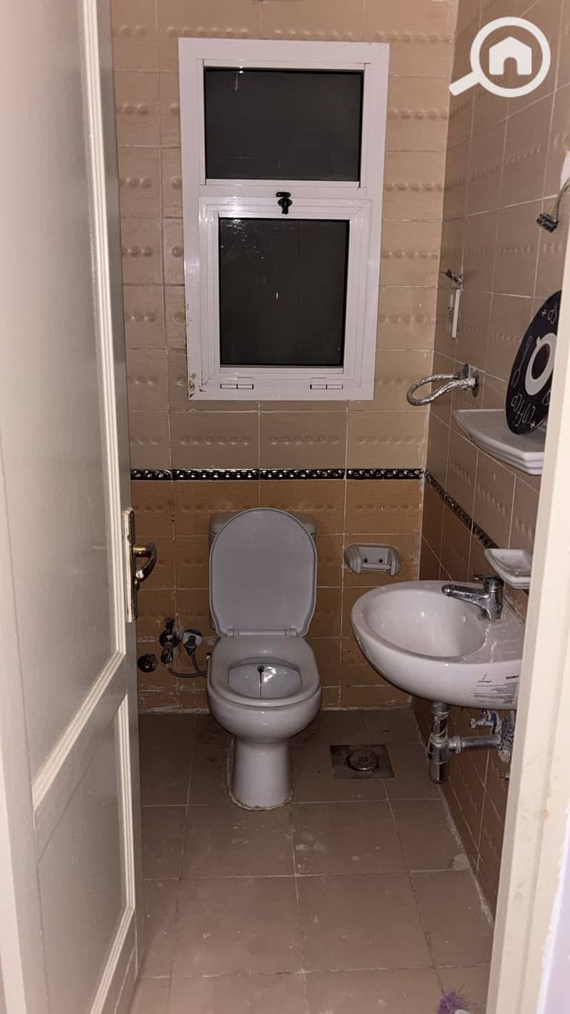 18 0acbeed9-2aa6-4403-9744-0d37638bc430. jpeg