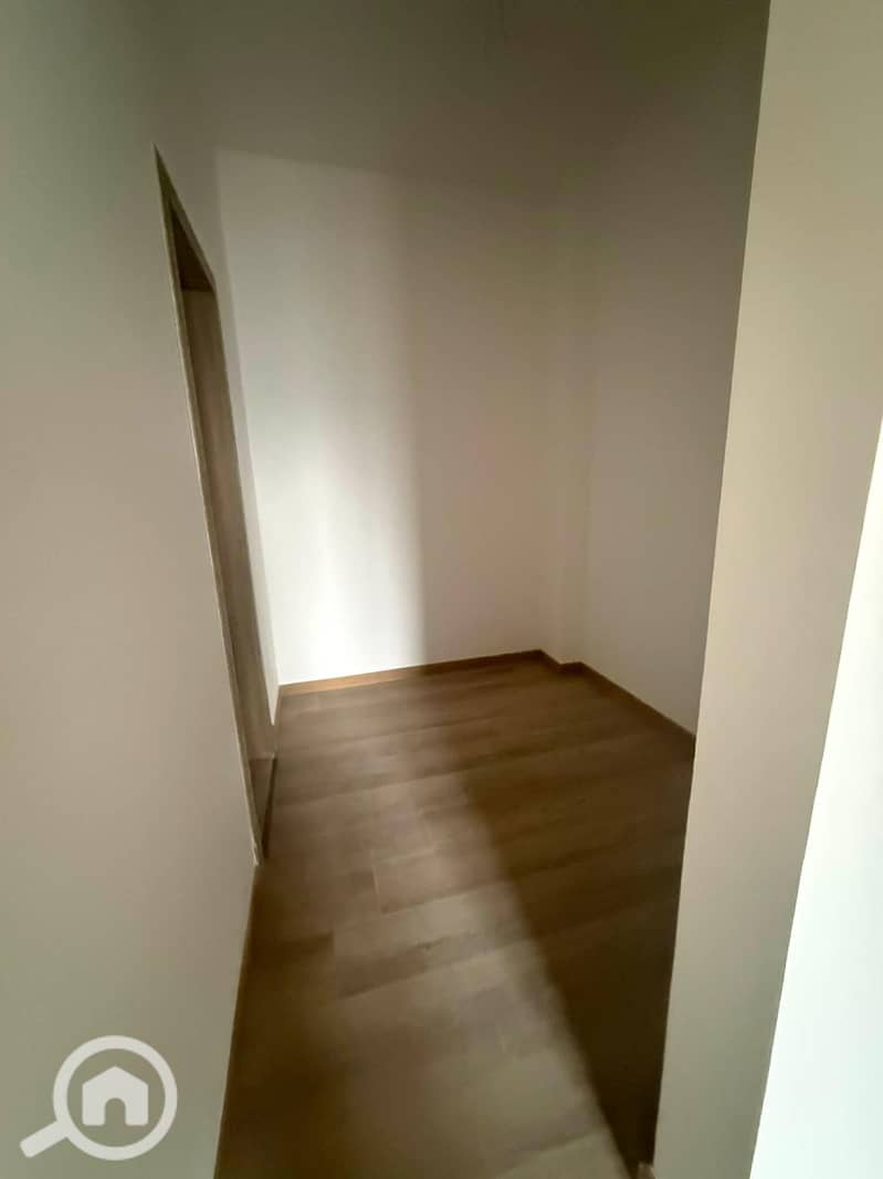 5 bff52115-a2e0-47de-bcb5-f6953a5c67c1. jpeg