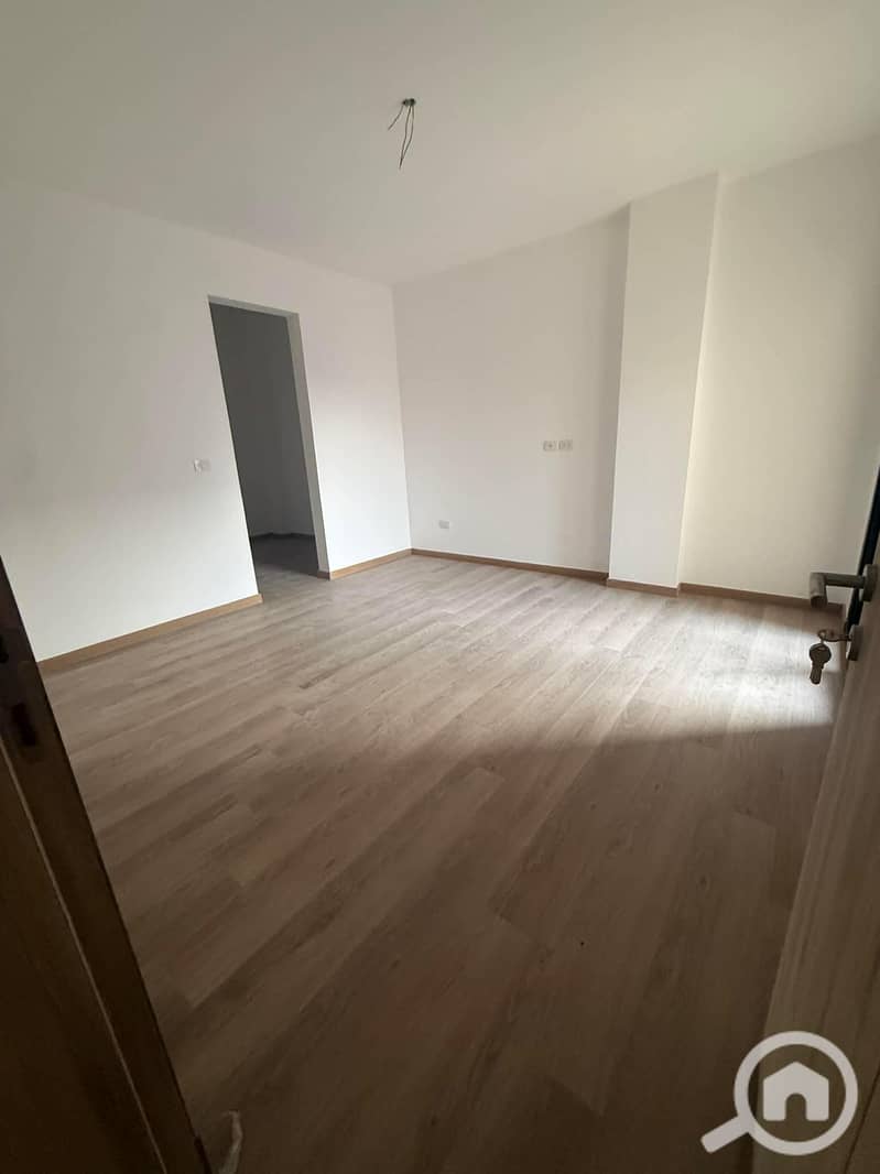 6 08ab83fa-6b54-4150-84e3-3ec04b48d1b3. jpeg