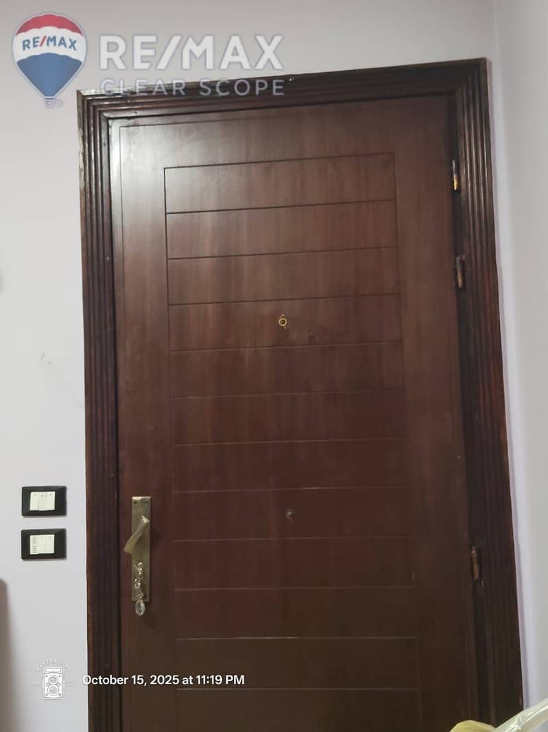 2 9dc5eca5-26ba-496c-8610-356241f30226. jpeg