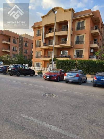3 Bedroom Flat for Sale in Sheikh Zayed, Giza - FB_IMG_1728051866681. jpg